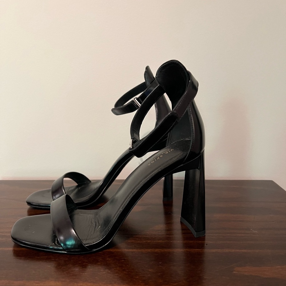 Via Spiga Black Strappy Square Toe Heels
